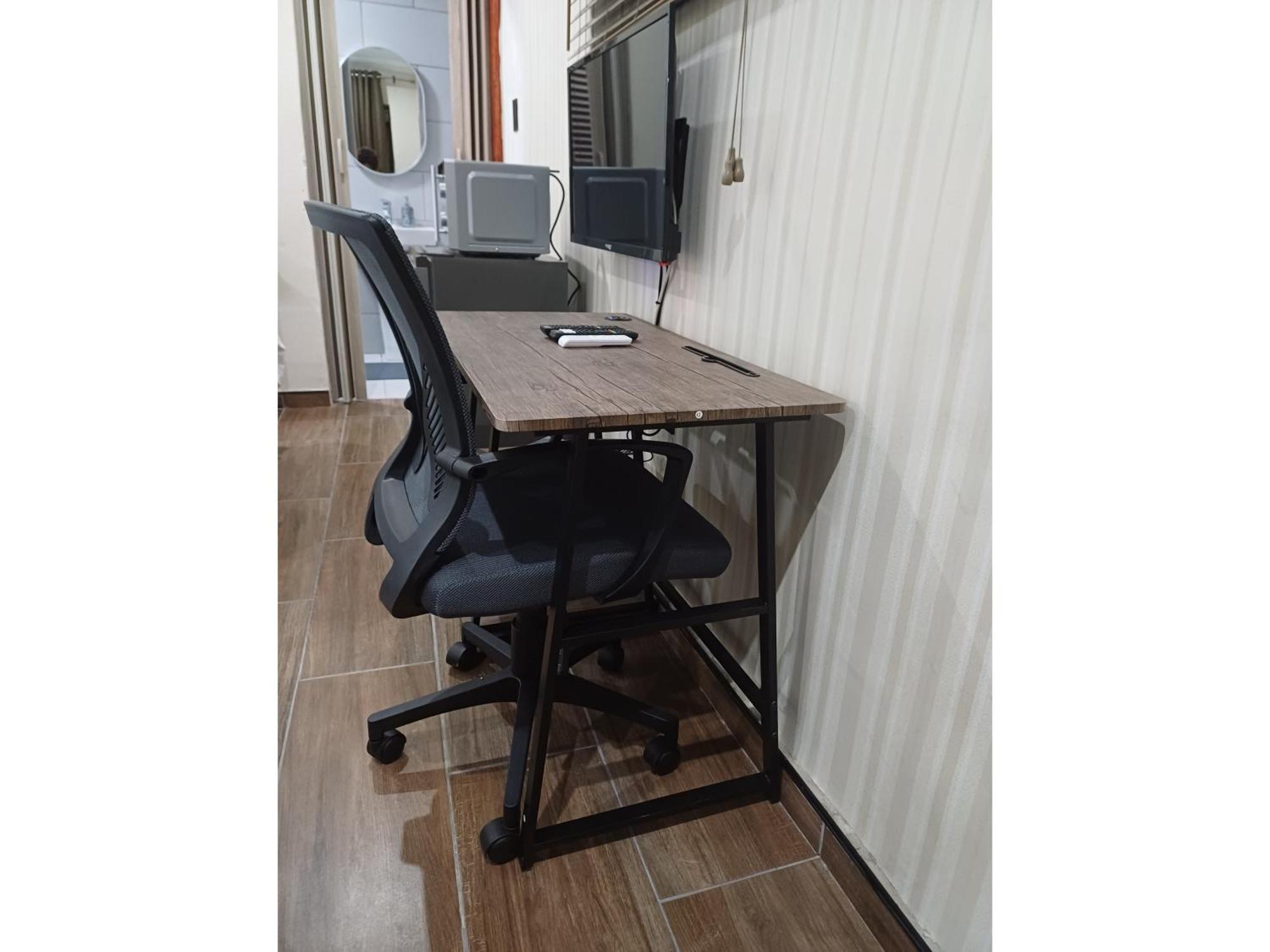 Delux Guesthouse Volksrust Экстерьер фото